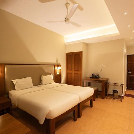 The Nisha Continental Villa Kottayam Eksteriør bilde