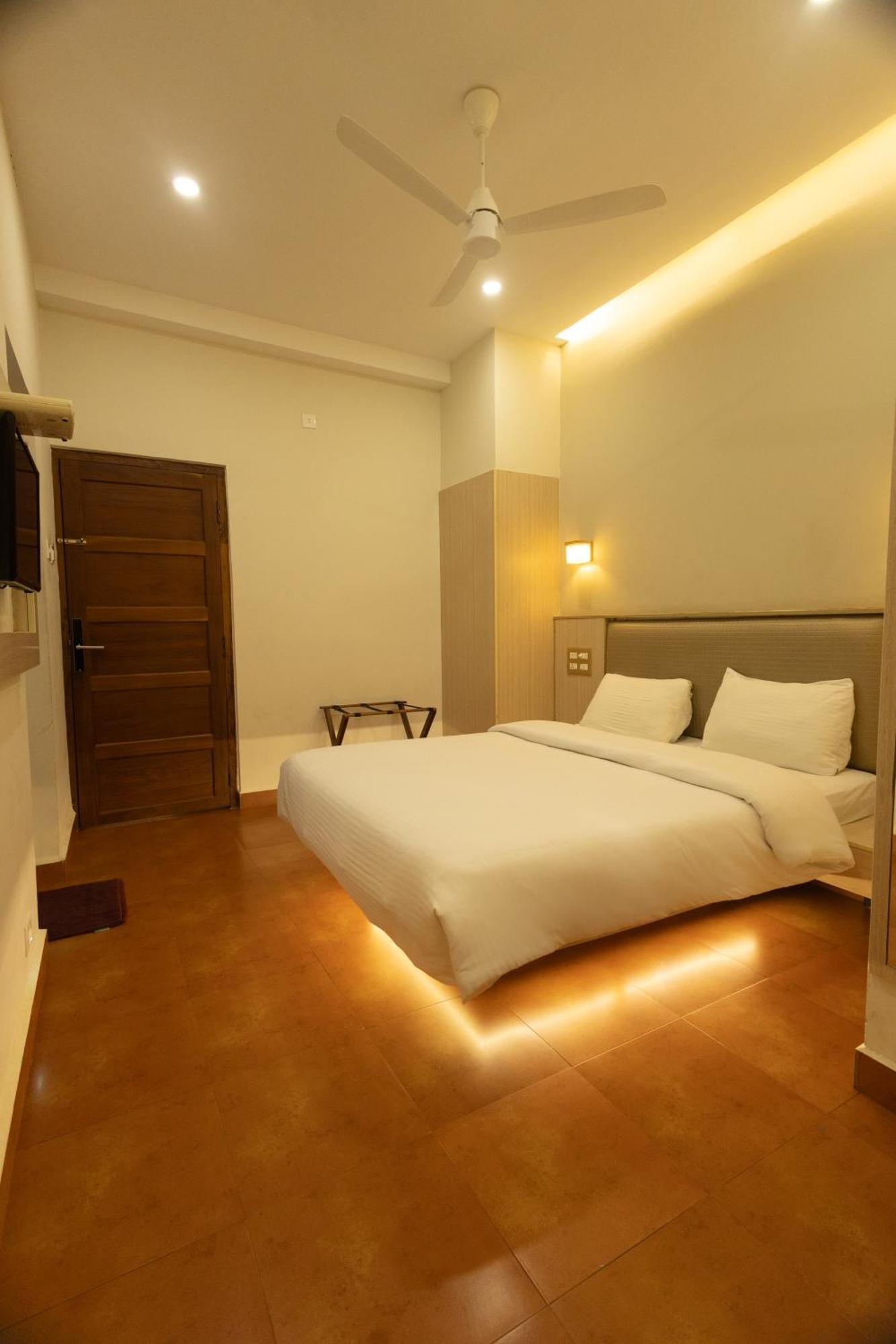 The Nisha Continental Villa Kottayam Eksteriør bilde